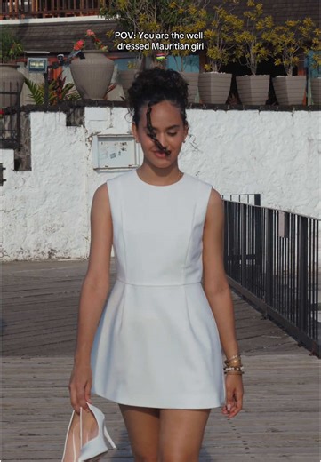 Chic and beachfront icon dress #lespoirgenes #fashiontiktok #minidress #whitedress #datenight #beach