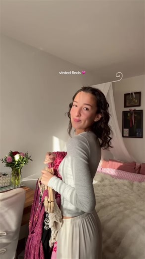 Exploring Vinted Haul: Stylish Summer Outfit Ideas