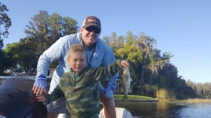 How to Catch Schooling Bass. Tricks to Get Them to Bite. - Bass Fishing Insider