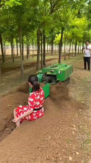 40 HP Orchard Trenching Machine, Multi-purpose Orchard Trenching Machine, Fruit Tree Fertilizer,