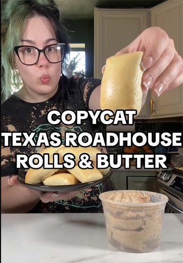 Copycat Texas Roadhouse Rolls & Cinnamon Butter