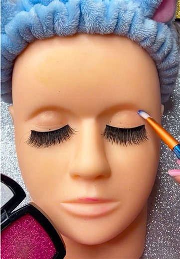 Mannequin Makeup ASMR: Fast Beautiful Girly Beauty Routine