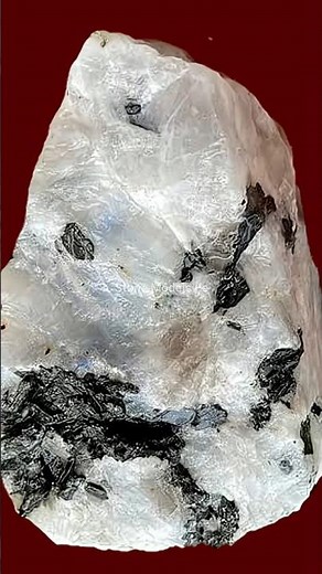 Pedra da lua (rocha branca azulada) #geologia dos #minerios e #cristais videos #reels e #shorts