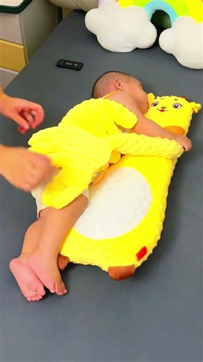 Adorable Giant Goose & Giraffe Hugging Pillows for Babies! 🦢🦒#BabyPillow #HuggingPillow #BabySleep