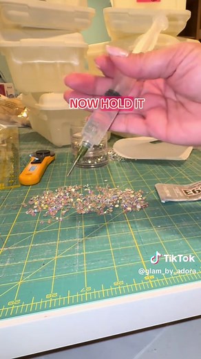How to Fill a Craft Syringe with Glue Neatly