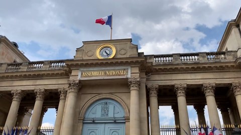 Abstention, suffrage exprimé, vote nul : c'est quoi ? Le point sur le vocabulaire des législatives