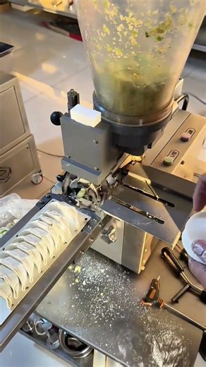 Automatic Dumpling Wrapper and Filling Machine Fast Food Production