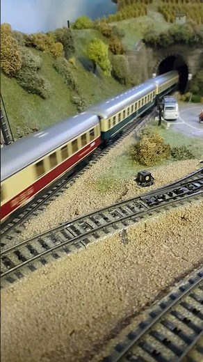 Märklin H0: Intercity mit Dieseltraktion, 216 und 218 Doppelgespann mit Blechwagen, tin plate, 1:87