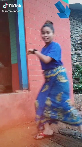 Dance Performance by One-Handed Dancer