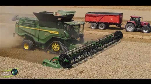 57K views · 1.2K reactions | Bonjour à tous nouvelle vidéo la John Deere X9 à poser ses chenilles dans l'Aisne avec ses 700 chevaux et ça coupe de 13 m 70 à tapis j'ai eu l'occasion de la filmer alors bonne vidéo PM-Pro Travaux Agricoles ROULET | Agrimachine59 | Facebook