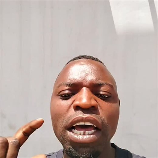 baba _chilaka on Instagram: "Moja ya ndoto yangu nikufika @mjinifm nikutane na @josh_techtopia @roundabout_92.5 @justinekessytz"