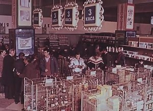 "Fire in the apartment". Excerpt from 1988 Soviet fire safety TV film. | Soviet Visuals