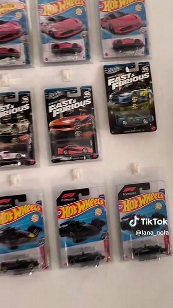 Seri FNF Graphic Remix Hot Wheels Komplit