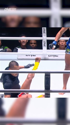 125K views · 850 reactions | Zeta  starches Chalawan OUT OF NOWHERE with a punch-kick combo! 勞 #ONEFridayFights12 | ONE Championship | Facebook