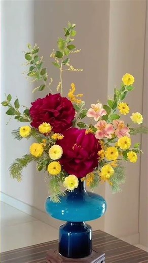 It s the feeling of being elated Flowers Paeonia lactiflora Old Loyalty Paeonia butterfly