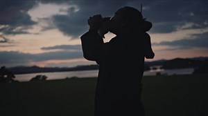 He pō, he pō. He ao, he ao. Tākiri mai te ata, korihi te manu, Ka ao, ka ao, ka awatea. As we emerge from the darkness, the rising sun heralds the beautiful melodies of our birdlife, and the promise of a new day. Nau mai, haere mai. Welcome back to Aotearoa, New Zealand ❤️ Auckland Airport Visit Auckland | 100% Pure New Zealand