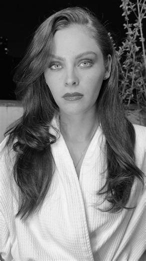 ÁMU on Instagram: "Backstage moments, guided by precision. Kary working on @re_contreras using ÁMU tools for L’Beaute."