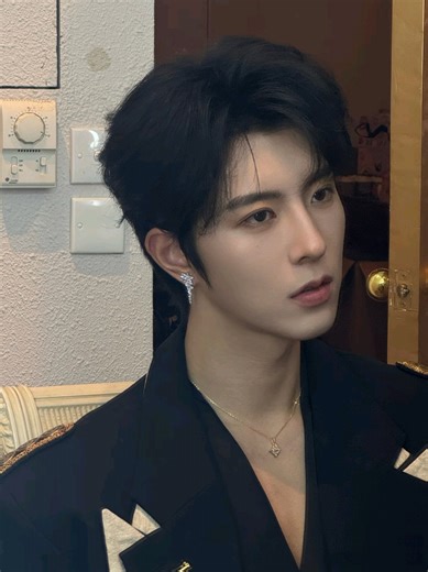 Người gì mà đẹp dữ zị chời ơi🍁🍁🍁🧡🧡🧡 #kipukaqiu #qiudingjie #khaudinhkiet