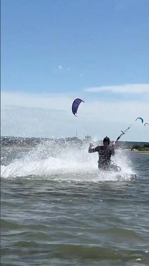 Tonton Yvon visits Lo Stagnone - freestyle kitesurfing in Sicily