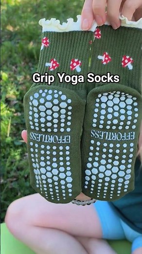 Yoga Teacher Review: Cute Non-Slip Grippy Socks 🍄