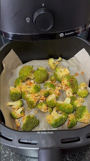 Garlic lemon broccoli in air fryer 🥦 Healthy & tasty snack in 10 mins! | Air Fryer recipe