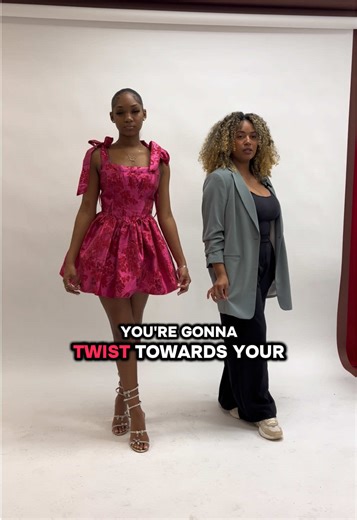 Expert Posing Assistance for Natural Photography