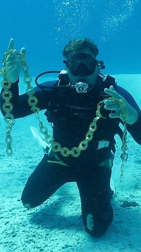 414K views · 21K reactions | One of the most historically significant artifacts found in Modern History! Found by our very own Cap. Kenton Dickerson! (Link-in-Bio) for the full episode! #gold #goldchain #goldchains #chain #treasure #artifacts #artifact #history #archaeology #treasurehunting #bahamas #scuba #diving | Carl Allen | Facebook