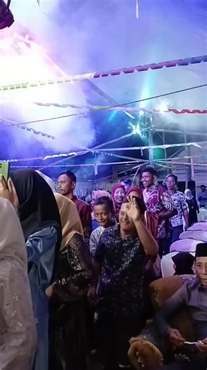 Keseruan Resepsi Pernikahan di Dusun Air Pessy