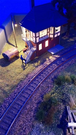 „Modellbahn bei Nacht erleben – Teil 5: Stimmungsvolle Nachtimpressionen“