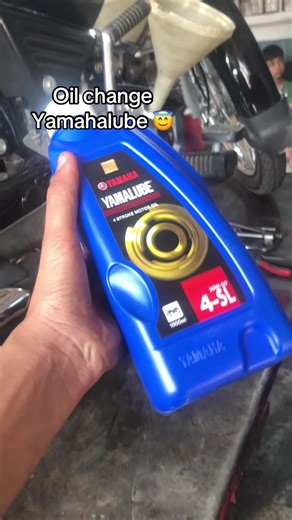 Oil Change Guide with Yamaha Lube Products