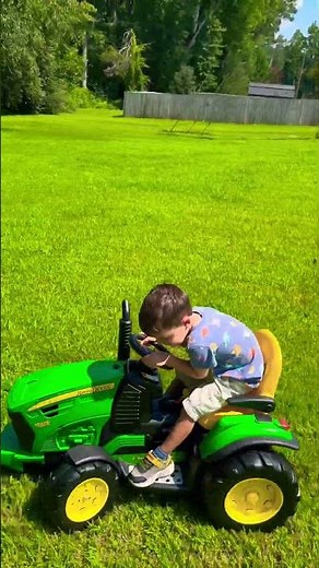 Peg Perego John Deere tractor review
