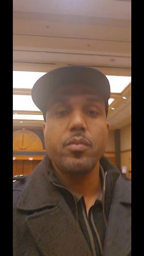 Little insight into what happens before keynoting at at conference. 💪🏾🦄 | Arel Moodie