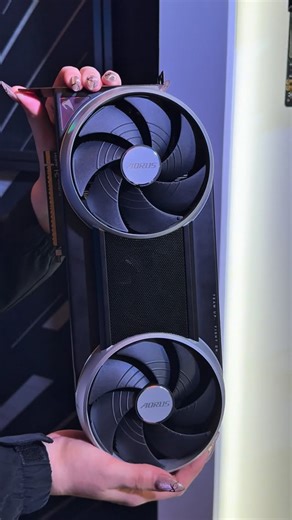 Introducing AORUS GeForce RTX™ 5090 INFINITY at CES 2026 👾 GeForce RTX 50 Series powered by the NVIDIA Blackwell architecture and DLSS 4 👾 WINDFORCE Hyperburst Cooling System - Patented Hawk fans, direct-touch vapor-chamber, superconducting heat pipes, composite metal grease and a dual flow-through pipe 👾 Overdrive Fan - Once the overdrive performance is required, a boosted airflow will be delivered by activating the hidden thiro center fan 👾 Premium Compact Crafting - Engineered with an exc