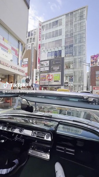 Cruisin' - Classic Chevy Impala Lowrider in Japan