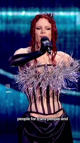 💋 BÎмÎηÎ 💋 on Instagram: "Brits 2024 🌹🇬🇧 What a night! Totally honoured to have given an award for international song of the year to a massive icon @mileycyrus 💜 with @robbeckettcomic 🌹 Also shoutout to every single person that was nominated or won. Especially the soul of our generation @raye congratulations on all your wins. You deserve it 🥹🥹🥹🥹 “Bim, you’ve got 20 seconds improv” TRANS RIGHTS ARE HUMAN RIGHTS 🏳️‍⚧️🏳️‍⚧️🏳️‍⚧️ Thank you to The Brits for having me. See you next year