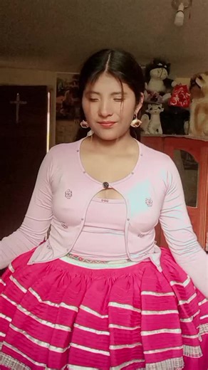 Videos de Betty Laura ♥️ (@lauraamybcora) con “sonido original - 🎙Frida Hinojosa🎶🎤👑”