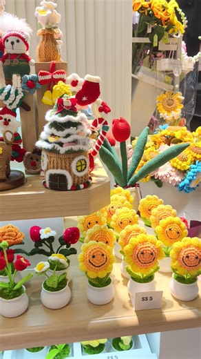 Crochet Xmas pressie ideas look lovely! How is Xmas shopping like on your side? #crochet #crochetinspiration #crocheting #christmasgiftideas | AI tools that spark kids' engagement