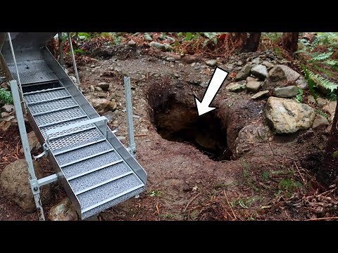 Highbanking GOLD From a DEEP Hole!!