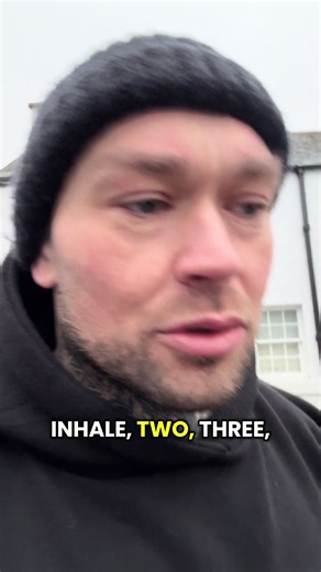 Handy walking, counting and breathing tool for you to try. Stop the mind from wandering. Focus on the breath. Moving and breathing in synchronisation. Flow state. Give it a go team🙏🏻 #movement #breathe #2minutes #tools #flow