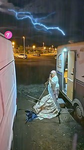 184K views · 477 reactions | Kindness in stormy night | Tips & Tricks | Facebook