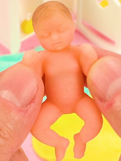Unboxing My Mini Baby Doll: A Close-Up Experience
