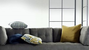 Rooms to Go Cindy Crawford Colors Collection TV Spot, 'Splash of Color'