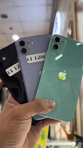 188 reactions · 16 shares | iPhone 11 128gb Factory Unlock Any sim will do All working Ios 26 Version With 0.5 sa camera No issue Complete with box Original & Legit 12,500 only!!! | Kimberly Roz Trinchera | Facebook