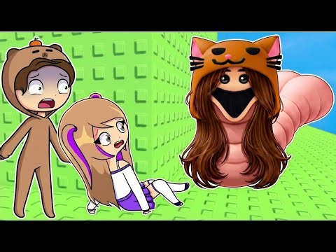 NEVER PLAY the MANDARIN WORM TROLL TOWER in Roblox with Lyna