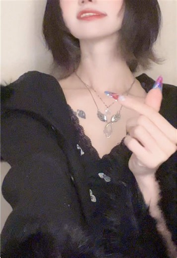 35歳誕生日を祝う少女のストーリー