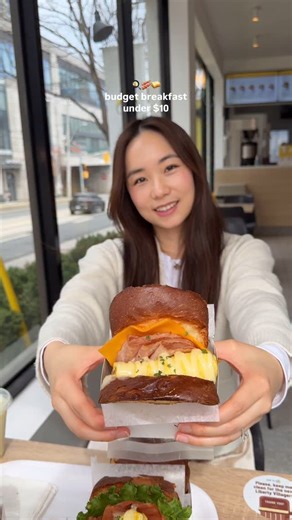 Toronto Food & Life | Jenny 🫶 on Instagram: "Giant egg sandos from one of my fave brekky spots! @eggclub.official 4 locations in the GTA: 📍(Liberty Village - The only one with dine-in seating) 141 Jefferson Ave 📍(Wellesley) 531 Yonge St 📍(Dundas) 88 Dundas St E 📍(North York) 5423 Yonge St I love that their brand is all about making high-quality food more affordable —Toronto needs more places like this 😂 Their sandos are loaded with egg and toppings in the fluffiest bread! It’ll fill you up
