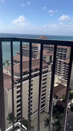 2024/1/11 ハレプナからの景色 昼 Waikiki beach from HALEPUNA HOTEL #waikiki #hawaii