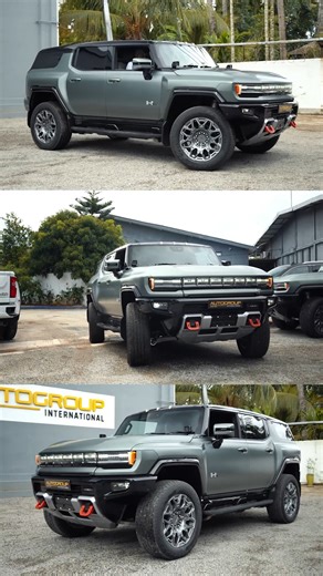 Throwback: GMC Hummer EV SUV 3X in Moonshot Green: Expertly Converted to Right-Hand Drive by Autogroup International! The ultimate electric off-road beast is here! The GMC Hummer EV combines jaw-dropping power, cutting-edge technology, and rugged capability, now expertly converted to right-hand drive by Autogroup International. ⚡ Why It Stands Out: Power: 830 hp Torque: Up to 15,591 Nm Electric Range: 480 km Acceleration: 0-100 KPH in 3.5 seconds Unique Features: Infinity Roof with removable Sky