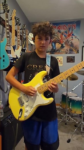 13-Year-Old Beck Plays the Dirty Laundry Guitar Solo by Don Henley for His 79th Birthday 🎸🤘