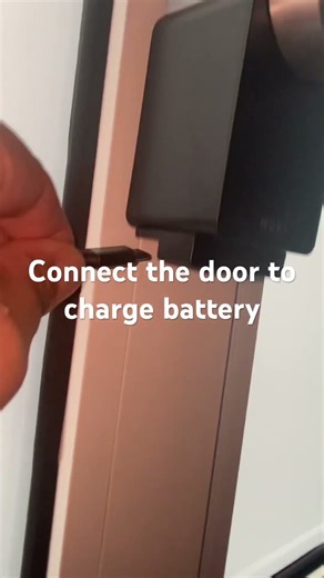 Connected door to charge battery